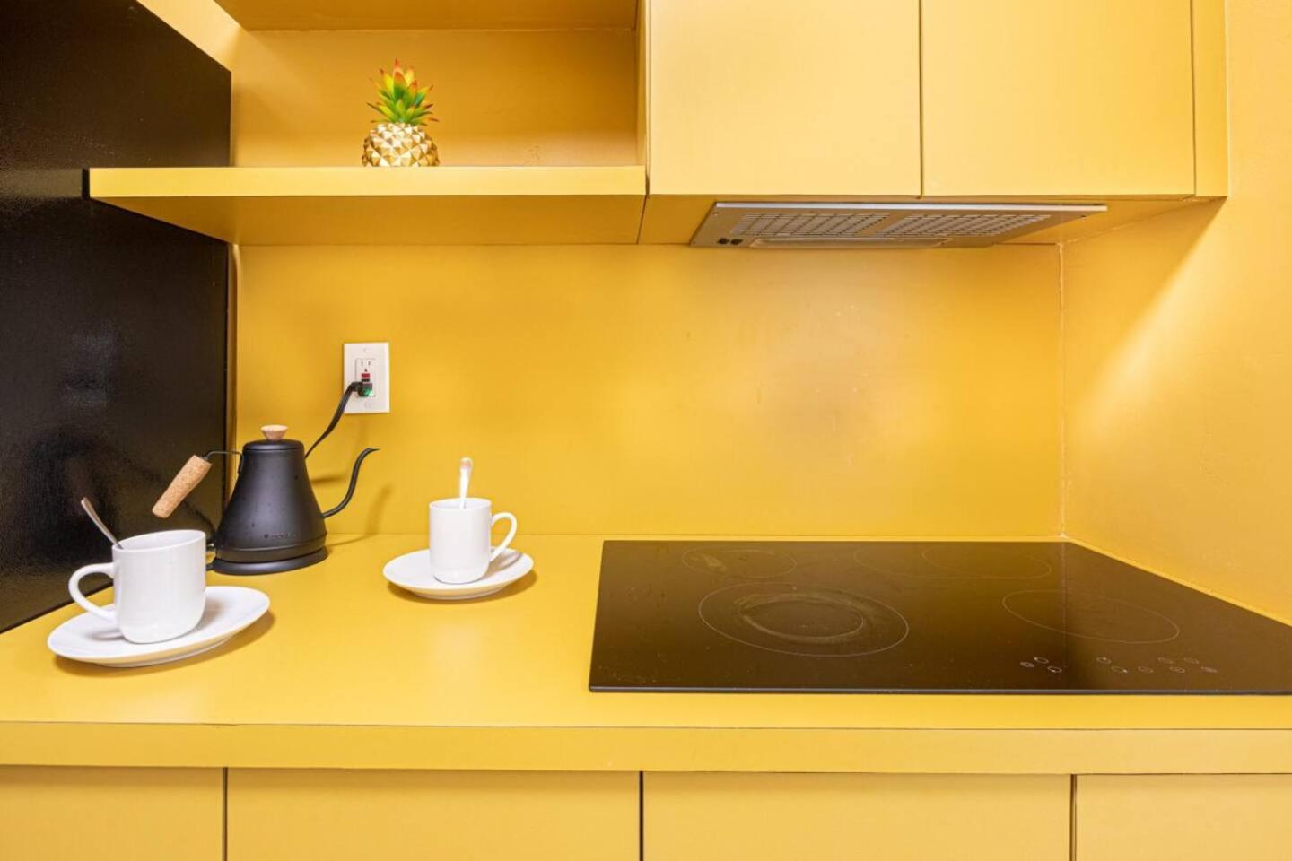 Stylish 2Bed Apartment El Portal ไมอามี ภายนอก รูปภาพ