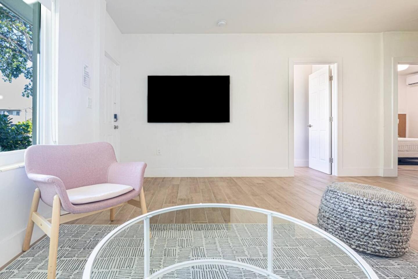 Stylish 2Bed Apartment El Portal ไมอามี ภายนอก รูปภาพ